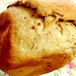 ライ麦配合❤クランベリーとレーズンのシナモン食パン